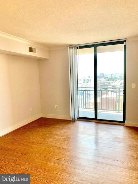 Photo - 414 Water St