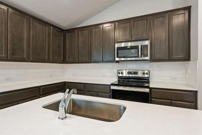 Photo - 4302 Lindberg Ln