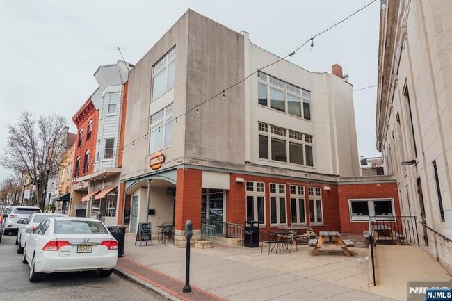 Photo - 30 Park Ave Unit 2