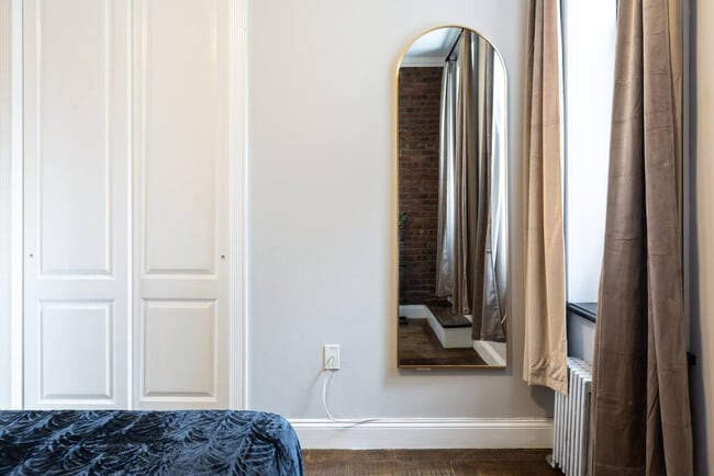 Photo - 697 10th Ave Unit ID1013711P