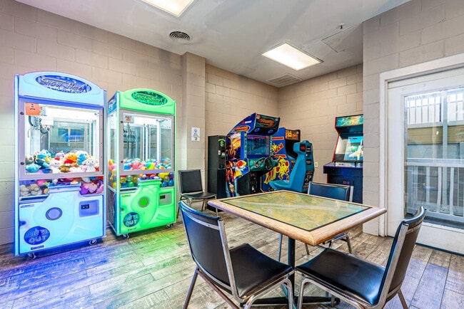 Photo - 662 William Hilton Pkwy Unit SI FL3-ID1468397P