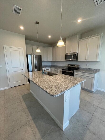 Photo - 6800 Pebblebrooke Wy