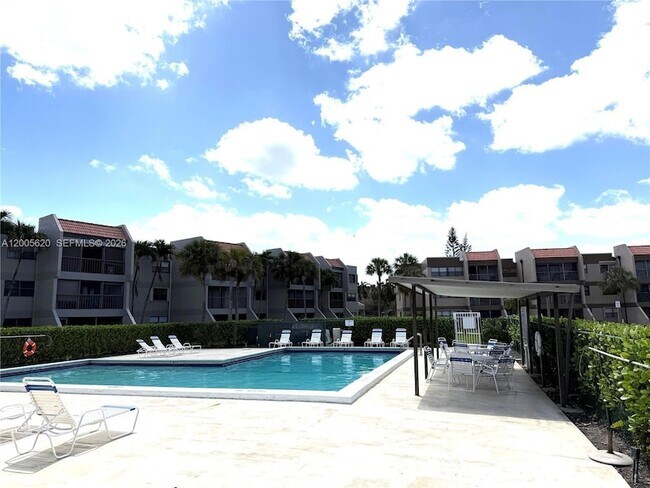 Photo - 230 Lakeview Dr Unit 307