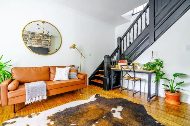 Photo - 256 W Poplar Ave Unit ID1265636P