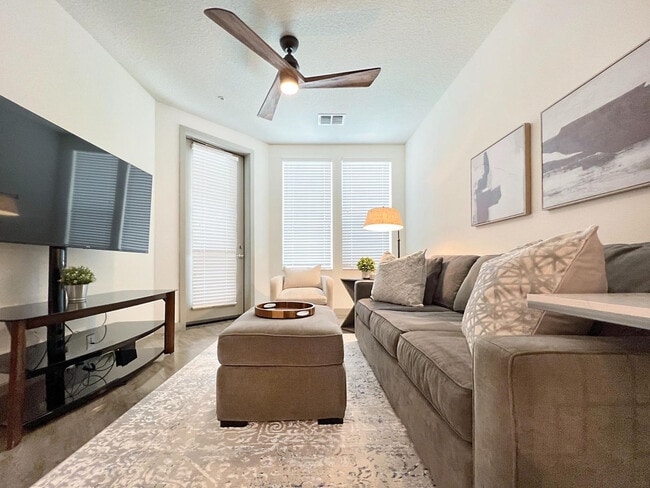 Photo - 7616 Courtney Campbell Trail Unit SI ID1521538P