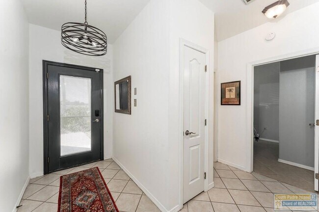 Photo - 1 Torrey Pines Dr