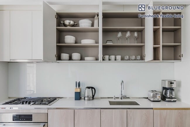 Photo - 572 11th Ave Unit FL8-ID1567