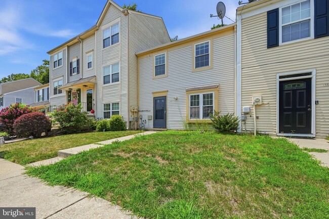Photo - 16 Meadowside Ct