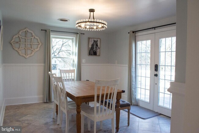 Photo - 1548 Weston Ln