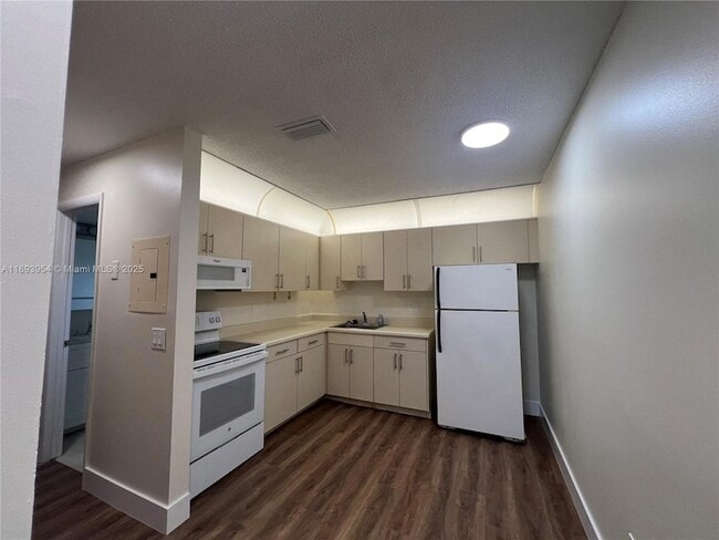 Photo - 21121 SW 85th Ave Unit 208