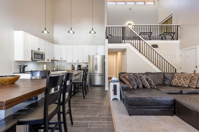 Photo - 815 Columbine Rd Unit ID1387665P