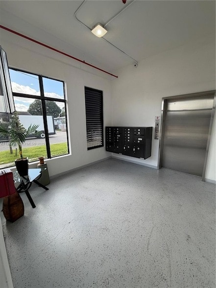 Photo - 853 E 24th St Unit 305