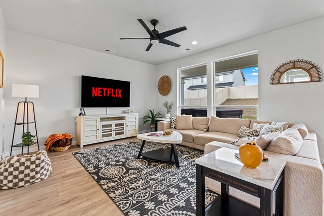 Building Photo - 1424 W Bass River Dr Unit SI ID1470094P