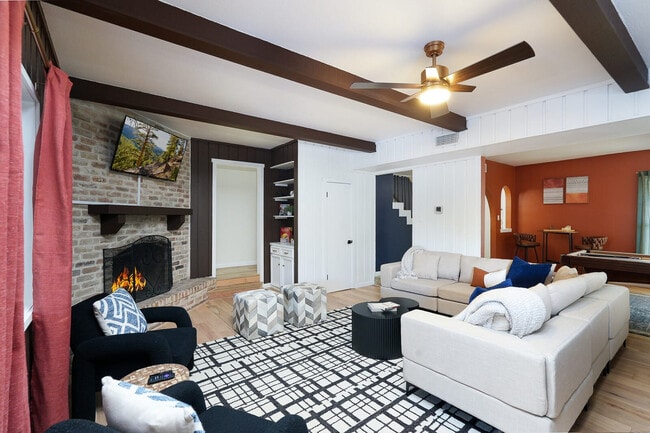 Building Photo - 3042 Quakertown Dr Unit ID1221773P