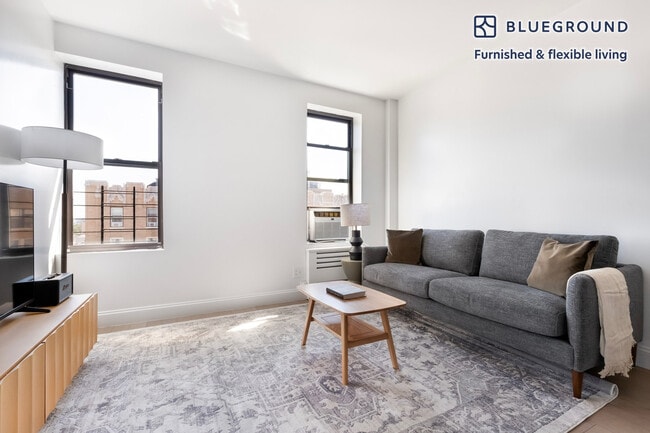 Building Photo - 915 West End Ave Unit SI FL15-ID2090