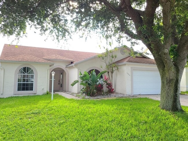 Photo - 12908 Meadowbend Dr