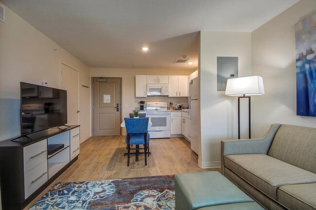 Building Photo - 2210 N Glenville Dr Unit SI ID1039335P