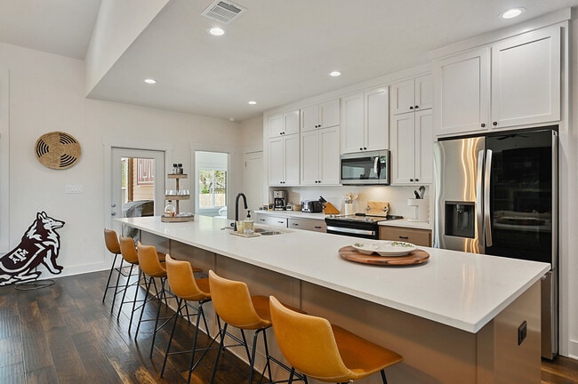 Photo - 401 W Brookside Dr Unit ID1328075P