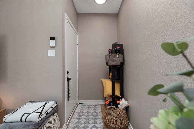 Photo - 10047 Westpark Dr Unit 33