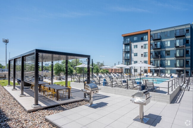 Grilling Area - The Eddi