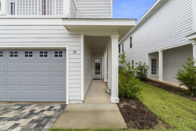 Photo - 54 Kara Lake Dr