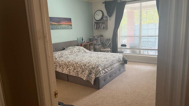 Photo - 921 Parker Dr