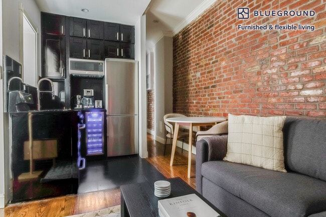 Photo - 20 Prince St Unit SI FL3-ID1465