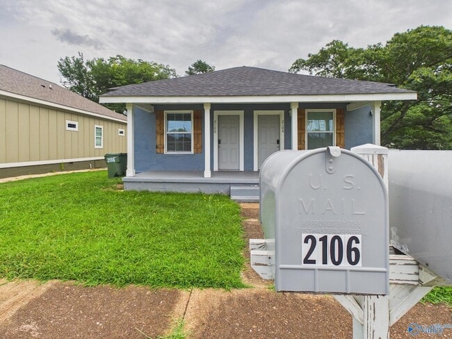 Photo - 2106 Levert St NE
