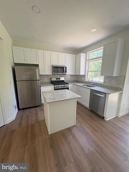 Photo - 20937 Colecroft Square