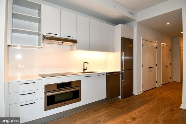 Photo - 1625 Eckington Pl NE Unit 610