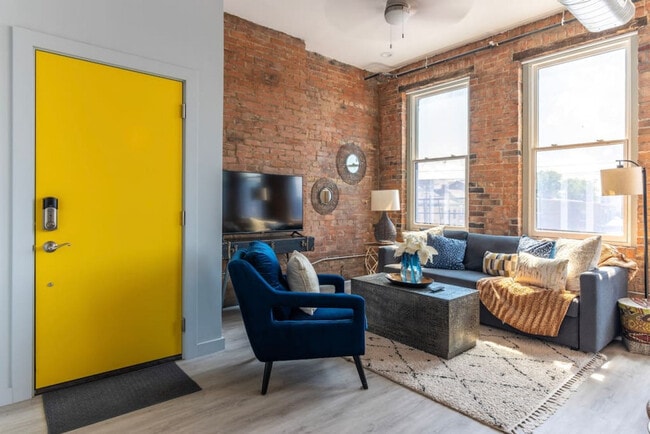 Photo - 1906 Elm St Unit ID1056051P