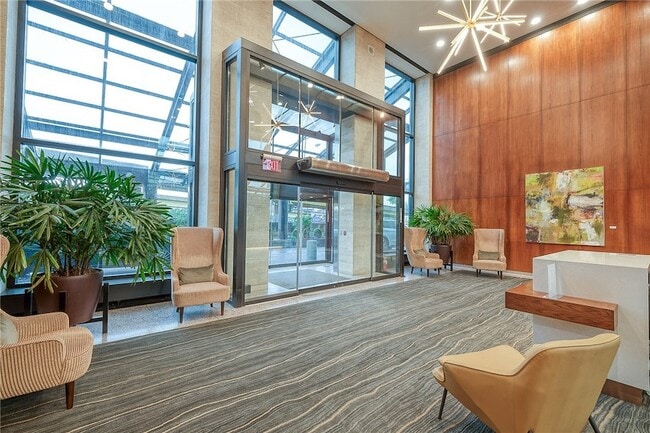 Photo - 320 Fort Duquesne Blvd Unit 10B