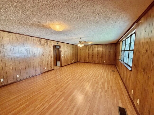 Photo - 2689 Stricklands Ln