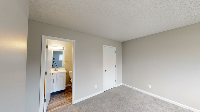 Indian Footprints Harrison, OH 18 units available CorporateHousing