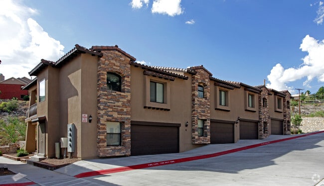 Building Photo - Siena Village Town Homes,