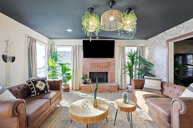 Photo - 708 Azalea Dr Unit ID1310919P