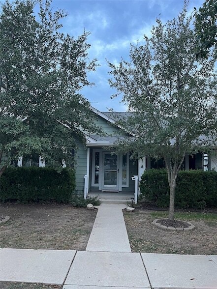 Building Photo - 5383 Hartson