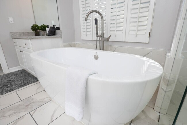 Photo - 10301 Rougemont Ln Unit ID1293780P