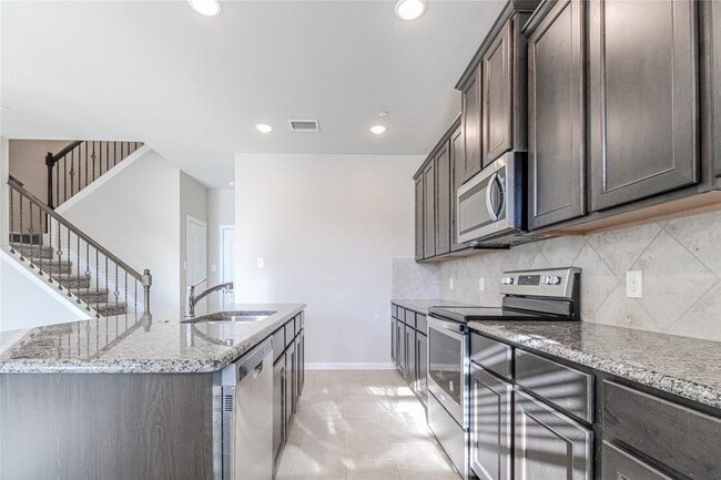 Photo - 2328 Greystone Dr