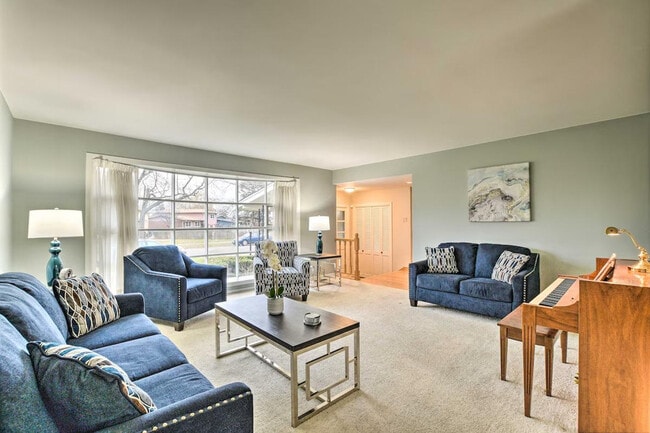 Building Photo - 514 N Arizona Ave Unit ID1306540P