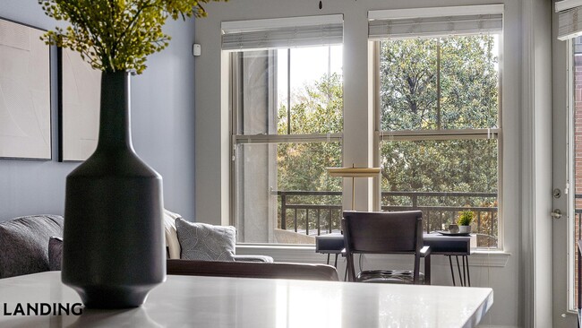 Photo - 2420 Peachtree Rd NW Unit 1223