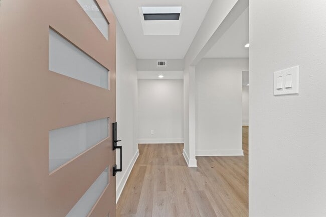 Photo - 10607 Overbrook Ln