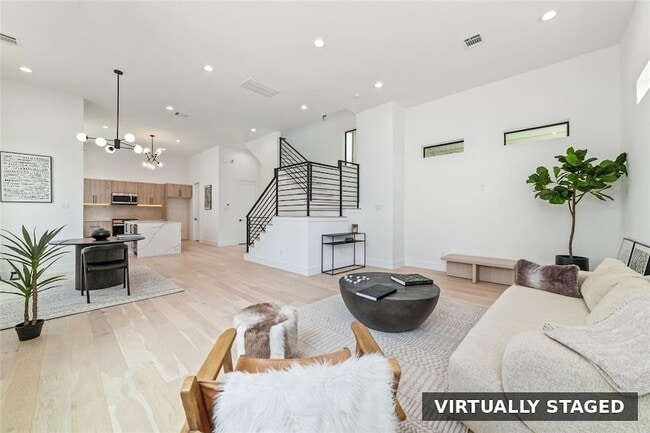 Photo - 5905 Fairdale Ln