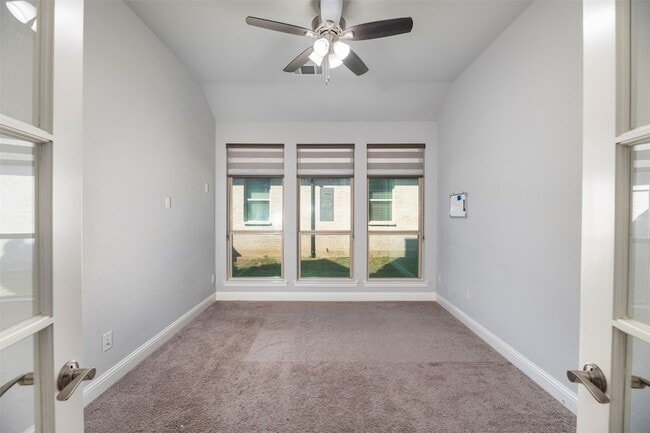 Photo - 1104 Knoll St