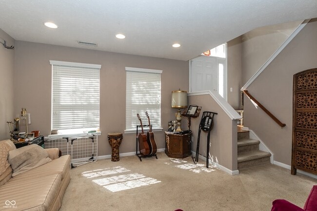 Photo - 420 Beverly Ct