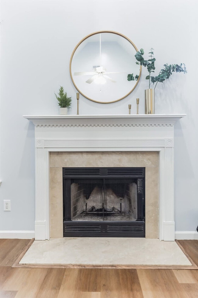 Photo - 15881 Elaine Ct Unit ID1250617P