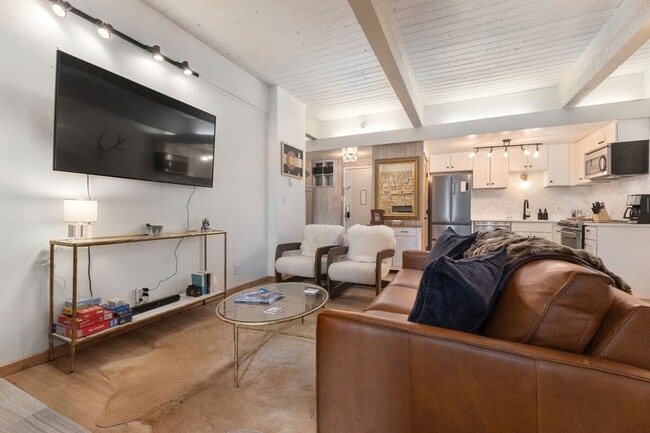 Building Photo - 52 Storm Meadows Dr Unit SI ID1564317P
