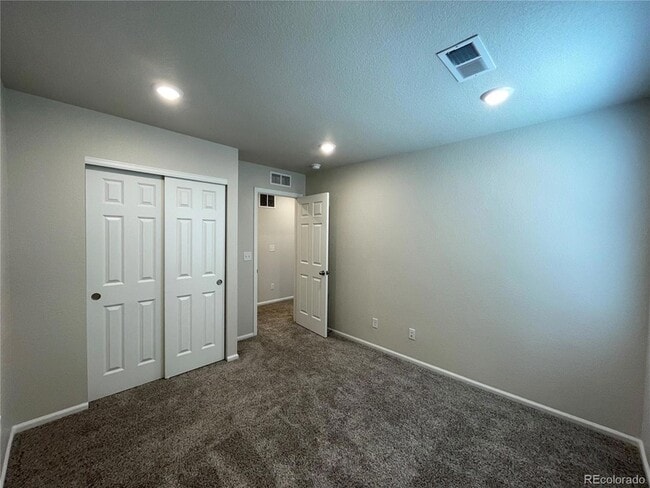Photo - 6089 N Liverpool St