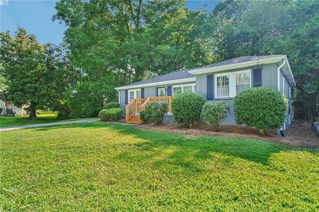 Photo - 125 Chappell Rd SW