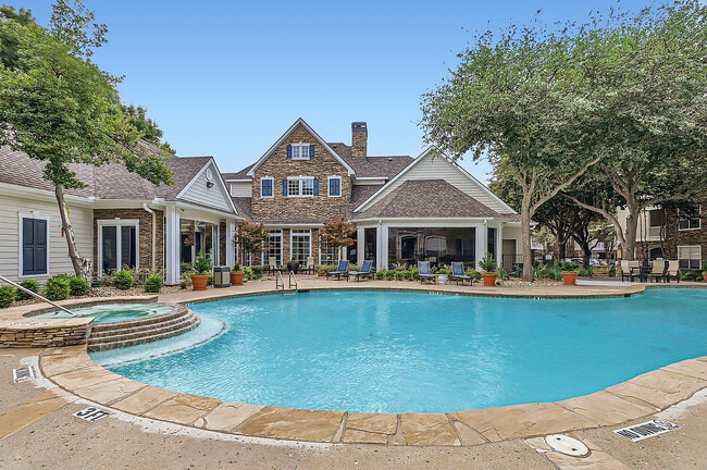 Building Photo - Republic House